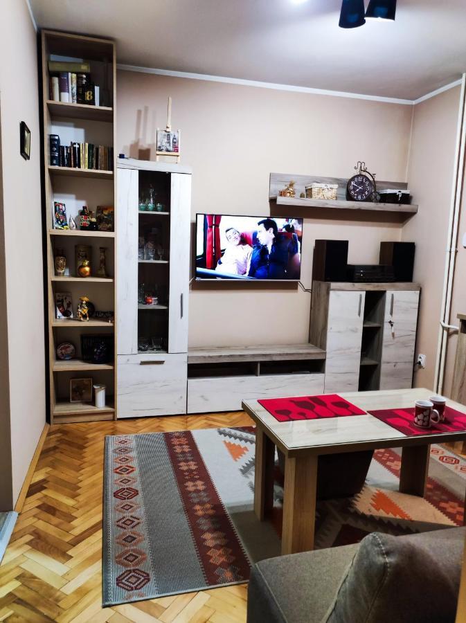 Iva Centar Apartamento Valjevo Exterior foto
